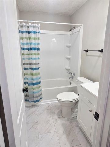 6984 Newton Drive, Mobile, AL 36619