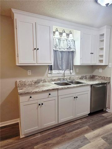 6984 Newton Drive, Mobile, AL 36619