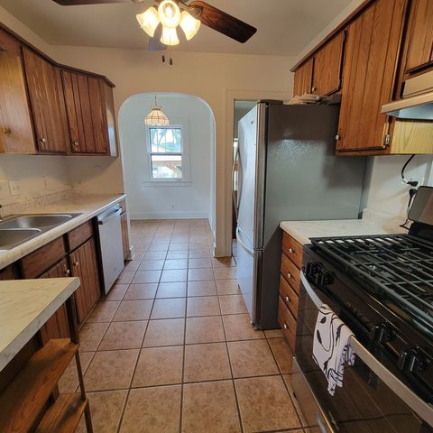 2750 14th Avenue, Moline, IL 61265