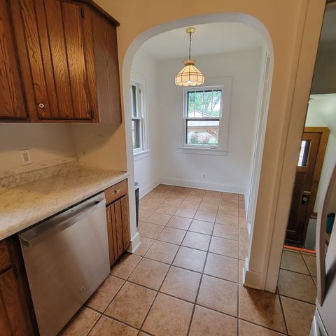 2750 14th Avenue, Moline, IL 61265