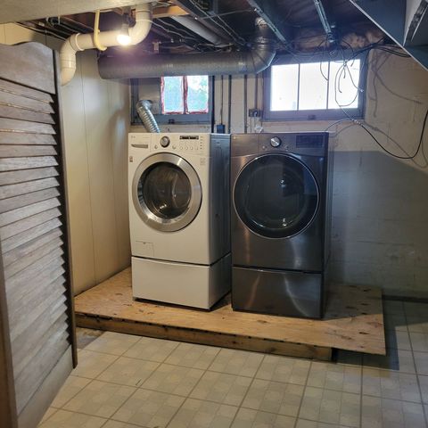 2750 14th Avenue, Moline, IL 61265