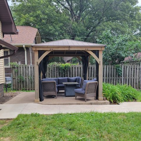 2750 14th Avenue, Moline, IL 61265