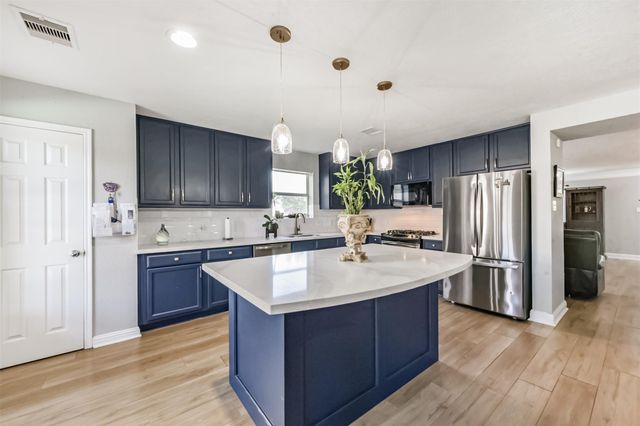 7015 Falling Cherry Place, Houston, TX 77049