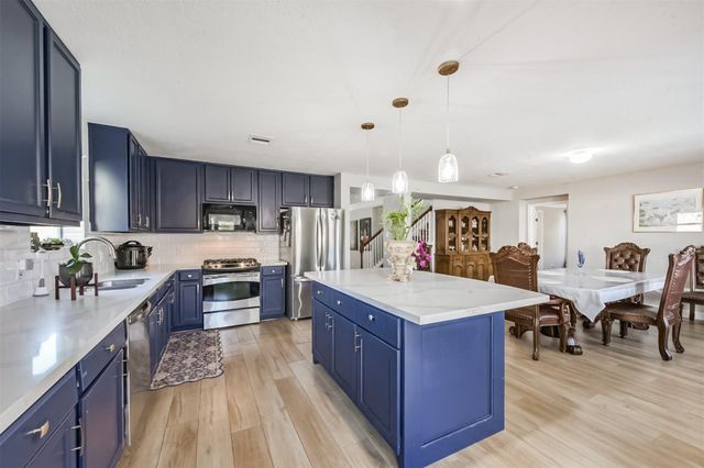 7015 Falling Cherry Place, Houston, TX 77049