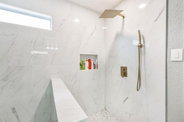 7015 Falling Cherry Place, Houston, TX 77049