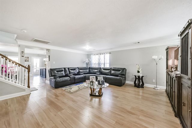 7015 Falling Cherry Place, Houston, TX 77049