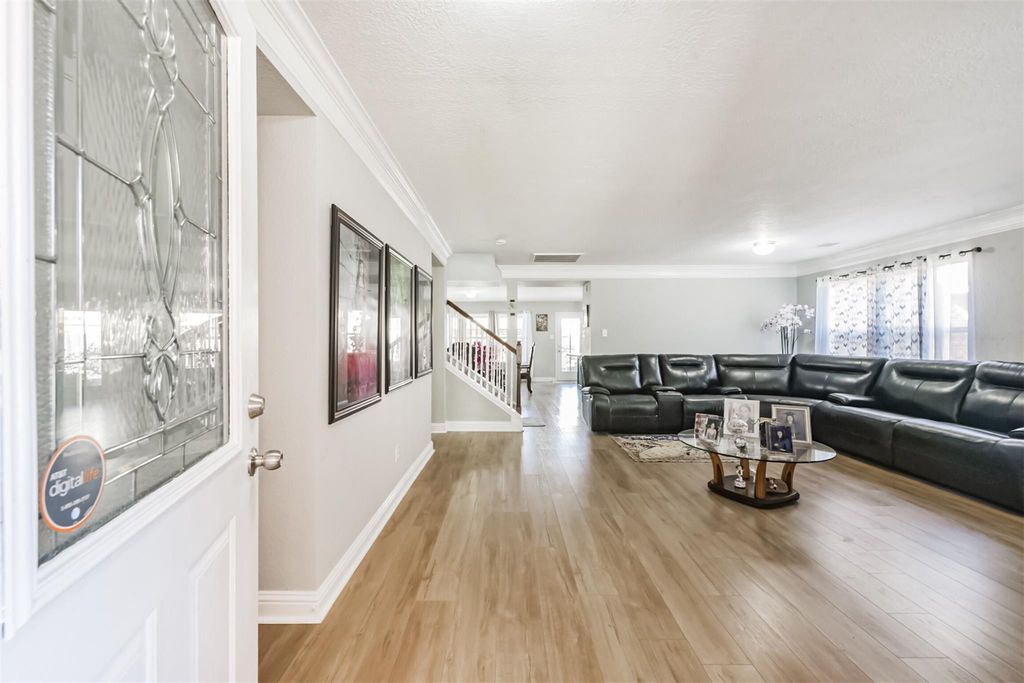 7015 Falling Cherry Place, Houston, TX 77049