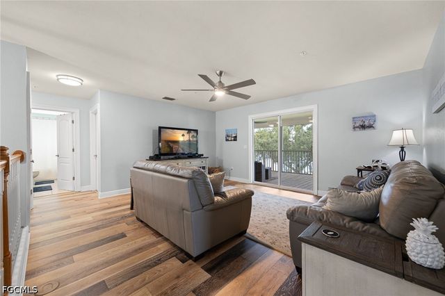 16450 Oakview CIR, Alva, FL 33920