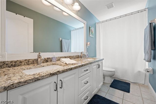 16450 Oakview CIR, Alva, FL 33920