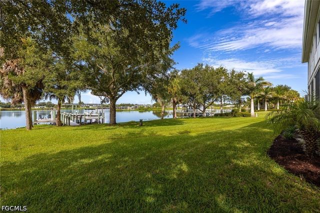 16450 Oakview CIR, Alva, FL 33920