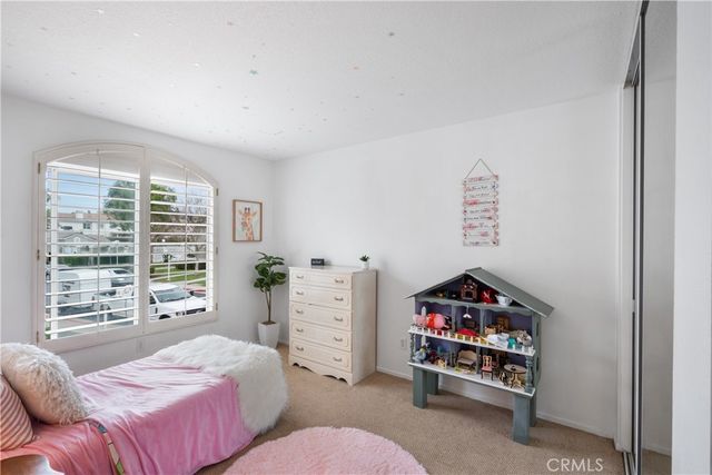 686 Azure 2, Corona, CA 92879