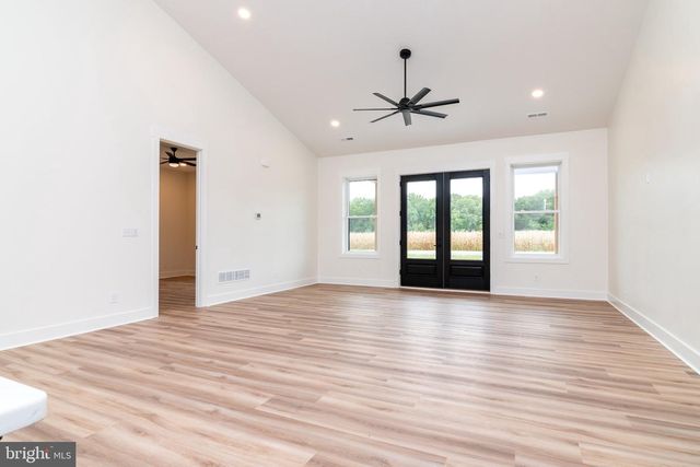 8147 CHAMPION LN, Greenwood, DE 19950