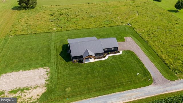 8147 CHAMPION LN, Greenwood, DE 19950