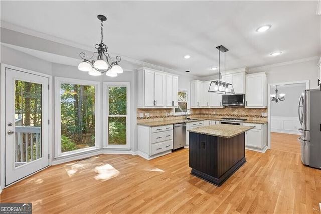 3993 Ironhill Lane, Woodstock, GA 30189