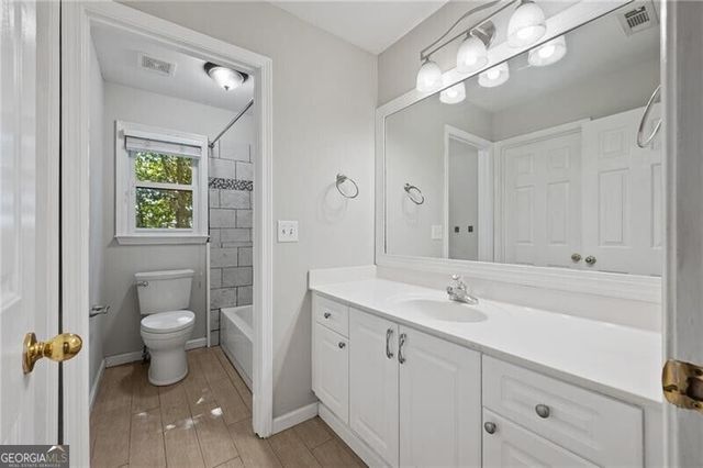 3993 Ironhill Lane, Woodstock, GA 30189
