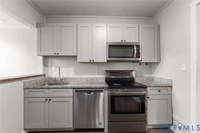 1124 W Wythe St, Petersburg, VA 23803