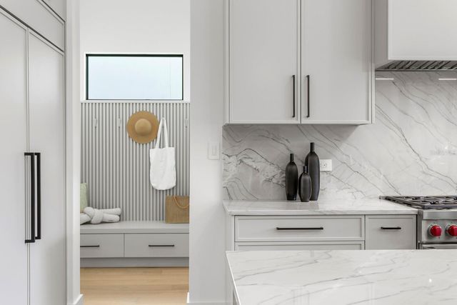 5104 W PLATT STREET, Tampa, FL 33609