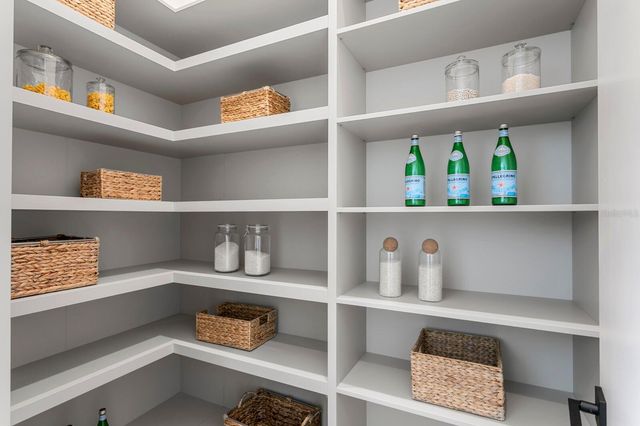 5104 W PLATT STREET, Tampa, FL 33609