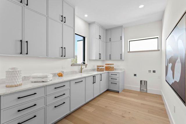 5104 W PLATT STREET, Tampa, FL 33609