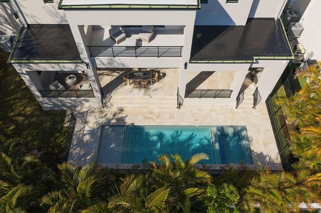 5104 W PLATT STREET, Tampa, FL 33609