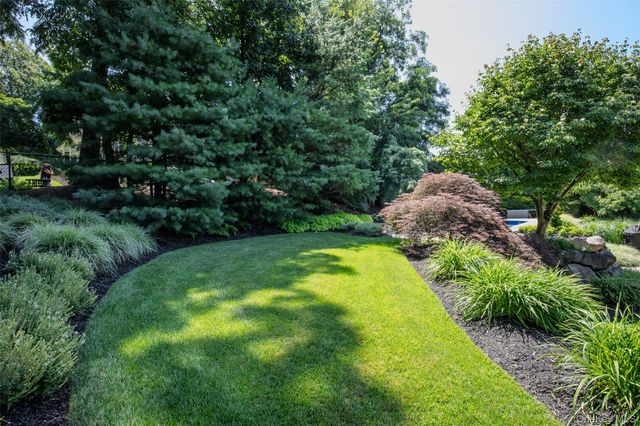 5 Soundview Drive, Rocky Point, NY 11778