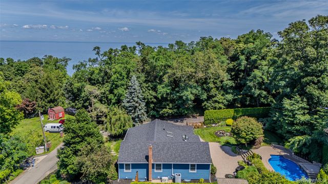 5 Soundview Drive, Rocky Point, NY 11778
