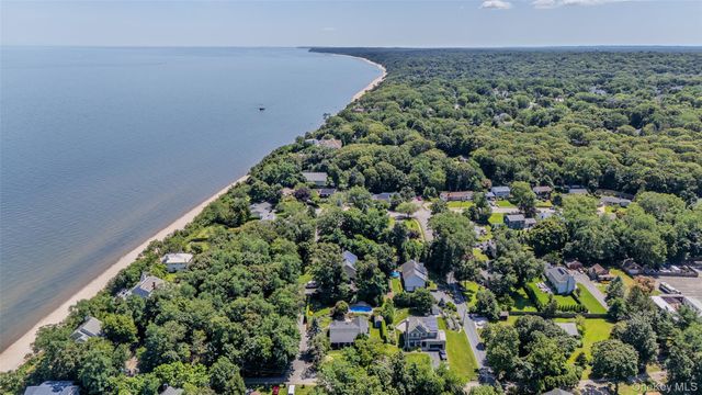 5 Soundview Drive, Rocky Point, NY 11778