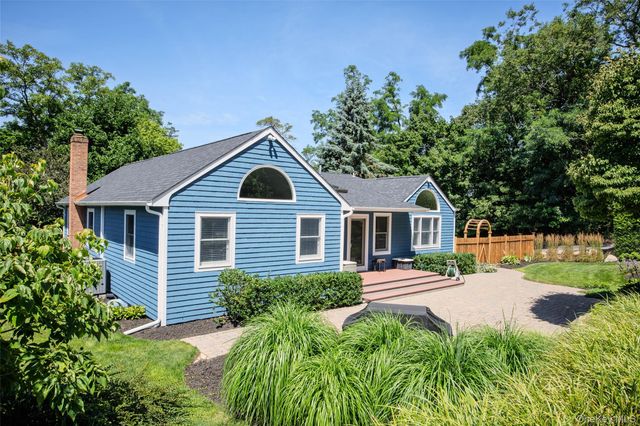 5 Soundview Drive, Rocky Point, NY 11778