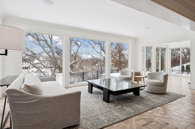 4929 E Sunnyslope Road, Edina, MN 55424