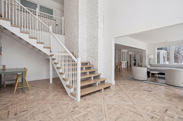 4929 E Sunnyslope Road, Edina, MN 55424