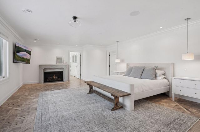 4929 E Sunnyslope Road, Edina, MN 55424