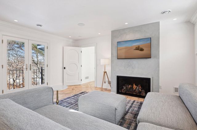 4929 E Sunnyslope Road, Edina, MN 55424