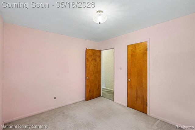 5850 Eldridge Drive, Waterford, MI 48327