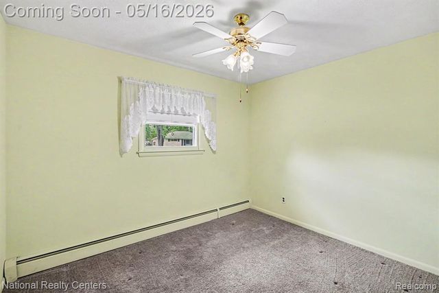 5850 Eldridge Drive, Waterford, MI 48327