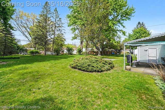 5850 Eldridge Drive, Waterford, MI 48327