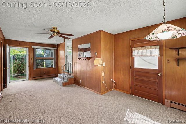 5850 Eldridge Drive, Waterford, MI 48327