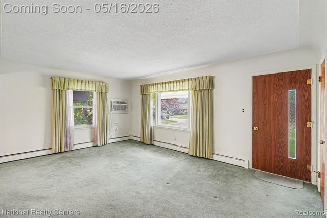 5850 Eldridge Drive, Waterford, MI 48327