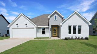 22727 E 106th Place S, Broken Arrow, OK 74014