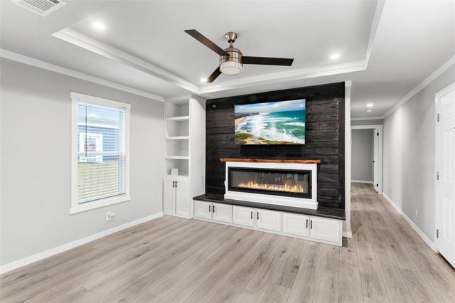 119 Mooney Road, Pearland, TX 77581