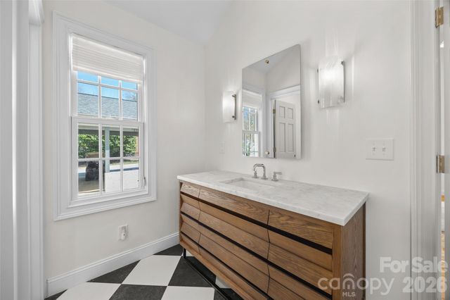 2319 Ainsdale Road, Charlotte, NC 28226