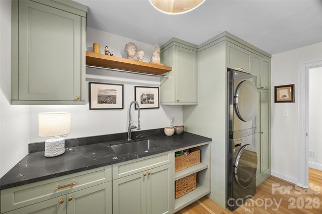 2319 Ainsdale Road, Charlotte, NC 28226