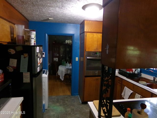 301 Mcgirts Bridge Road, East Laurinburg, NC 28352