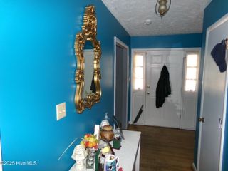 301 Mcgirts Bridge Road, East Laurinburg, NC 28352