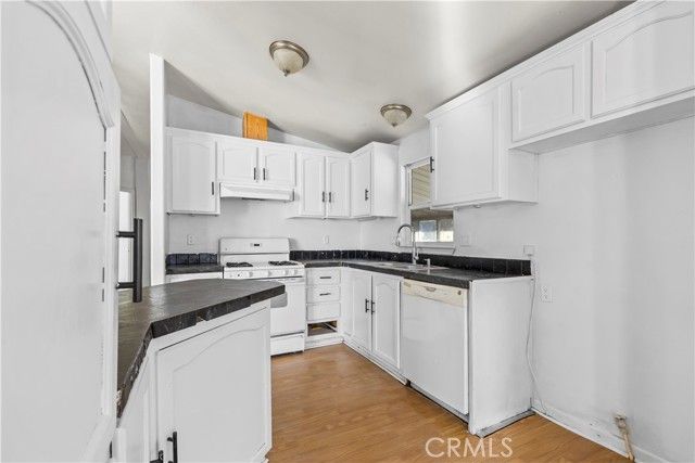 1512 E 5th Street 49, Ontario, CA 91764