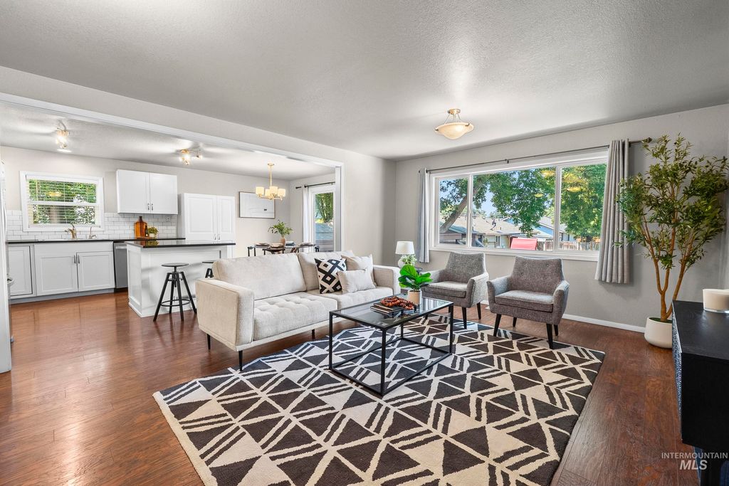 8920 W Donnybrook Dr, Boise, ID 83709 photo 3