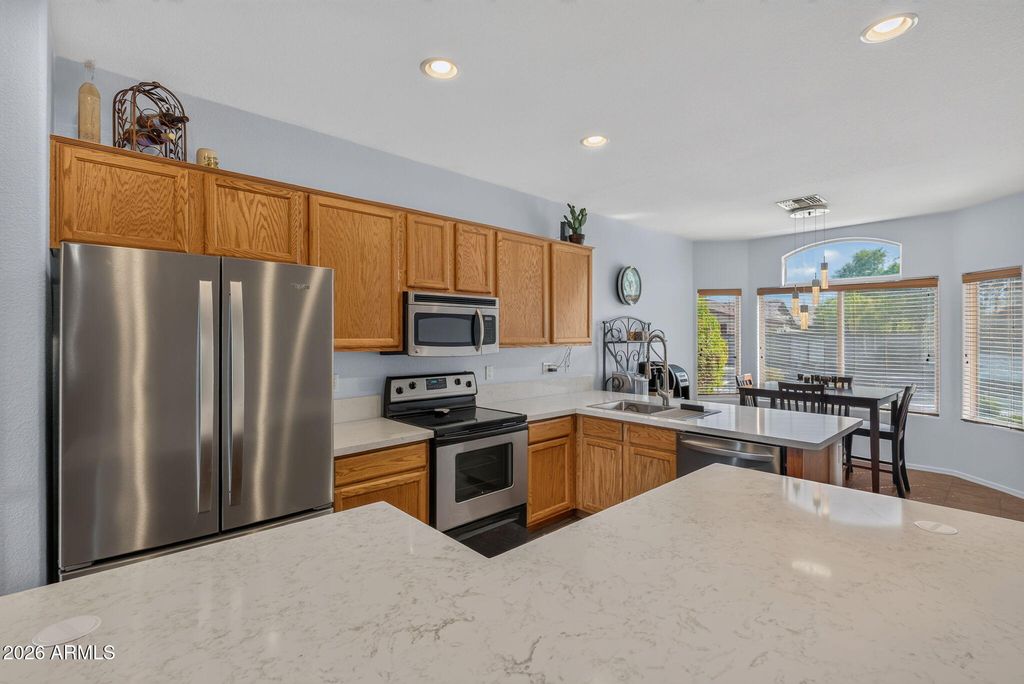 814 S 124TH Avenue, Avondale, AZ 85323 — photo 4