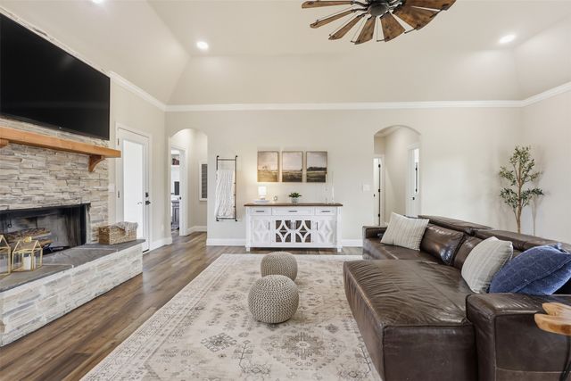 9390 Lakeridge Drive, Princeton, TX 75407