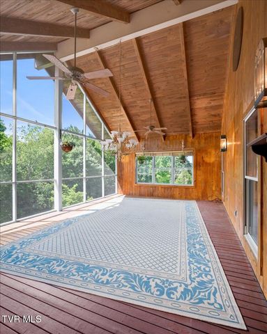 121 Queensgate, Bristol, TN 37620