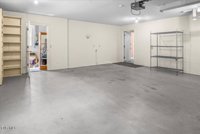 121 Queensgate, Bristol, TN 37620