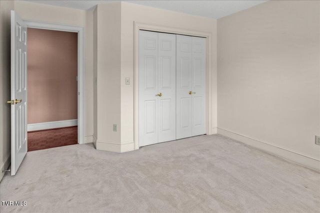 121 Queensgate, Bristol, TN 37620